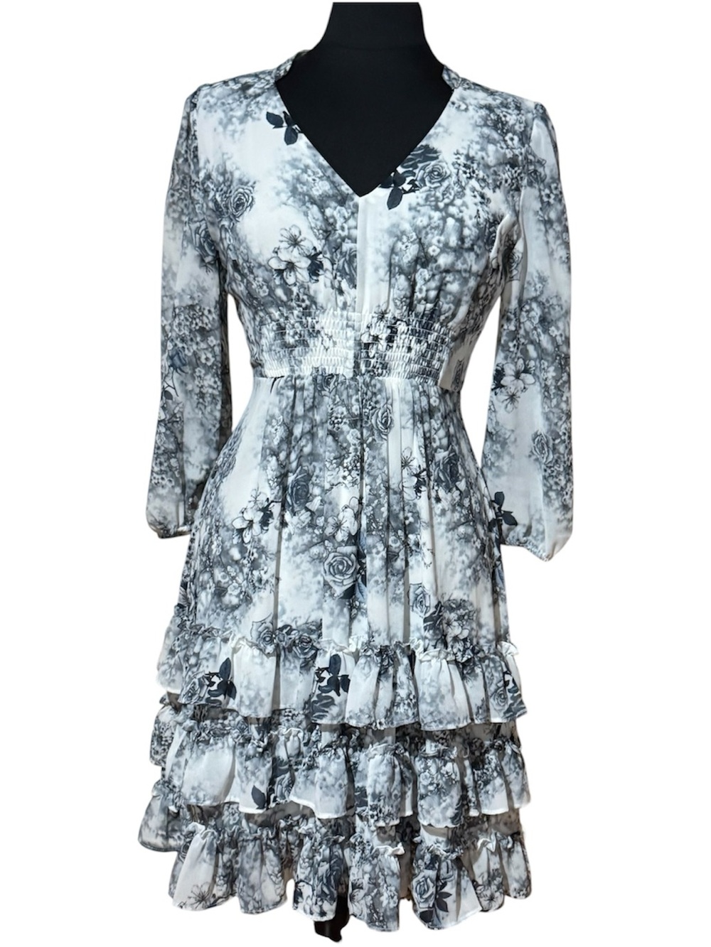 Baltic Born Floral Tiered V-Neck Ruffle Dress in Black & White Size Small